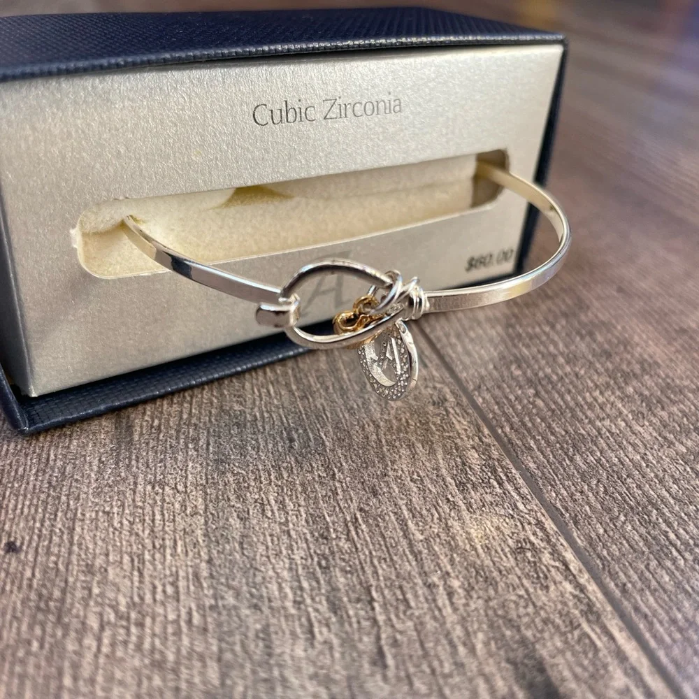 Initial A bracelet - Picture 2 of 9